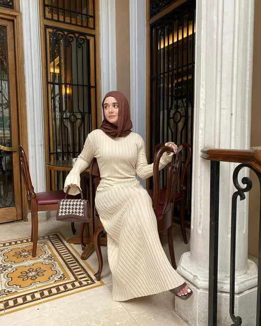 Amelie | Strickkleid Lang Damen Kurzarm Geripptes Maxikleid