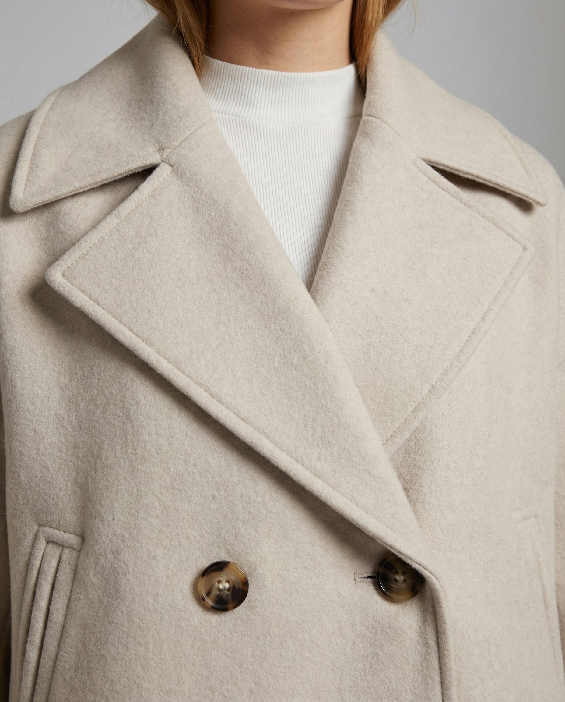 Clara | Wolljacke Kurz Damen Zweireihig Oversized