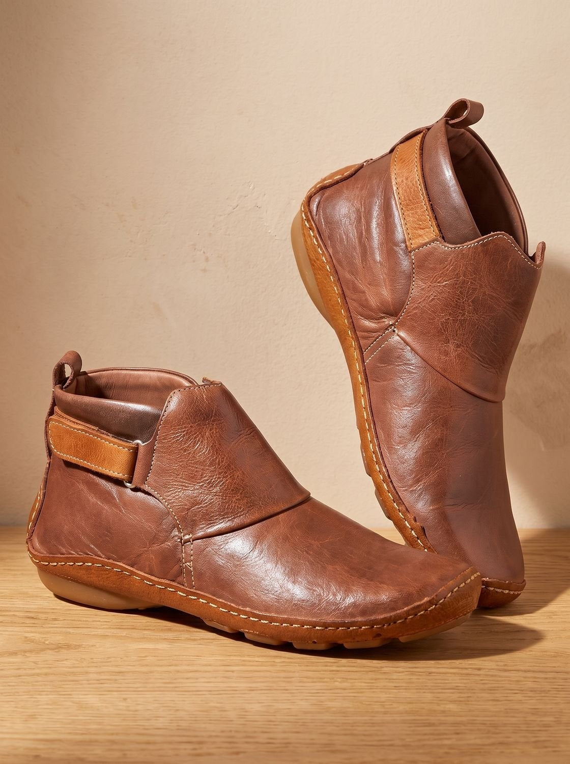 Estelle | Orthopädische Stiefeletten Damen Slip-On Flach mit Riemen