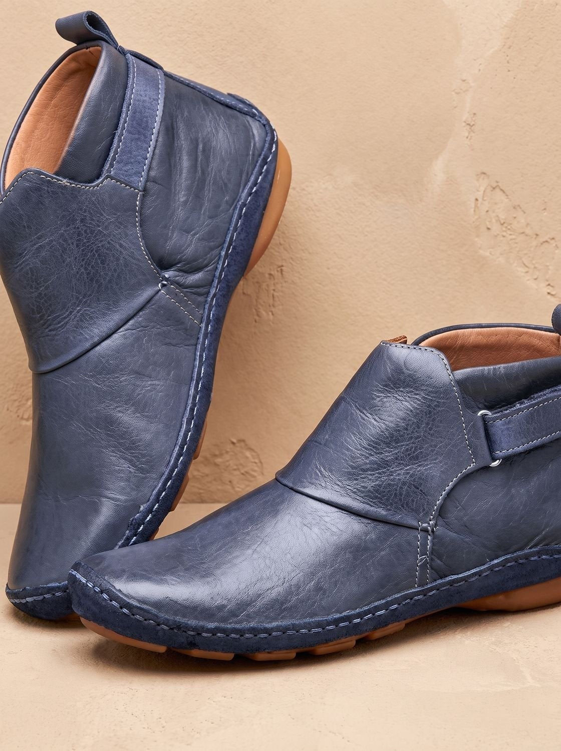 Estelle | Orthopädische Stiefeletten Damen Slip-On Flach mit Riemen