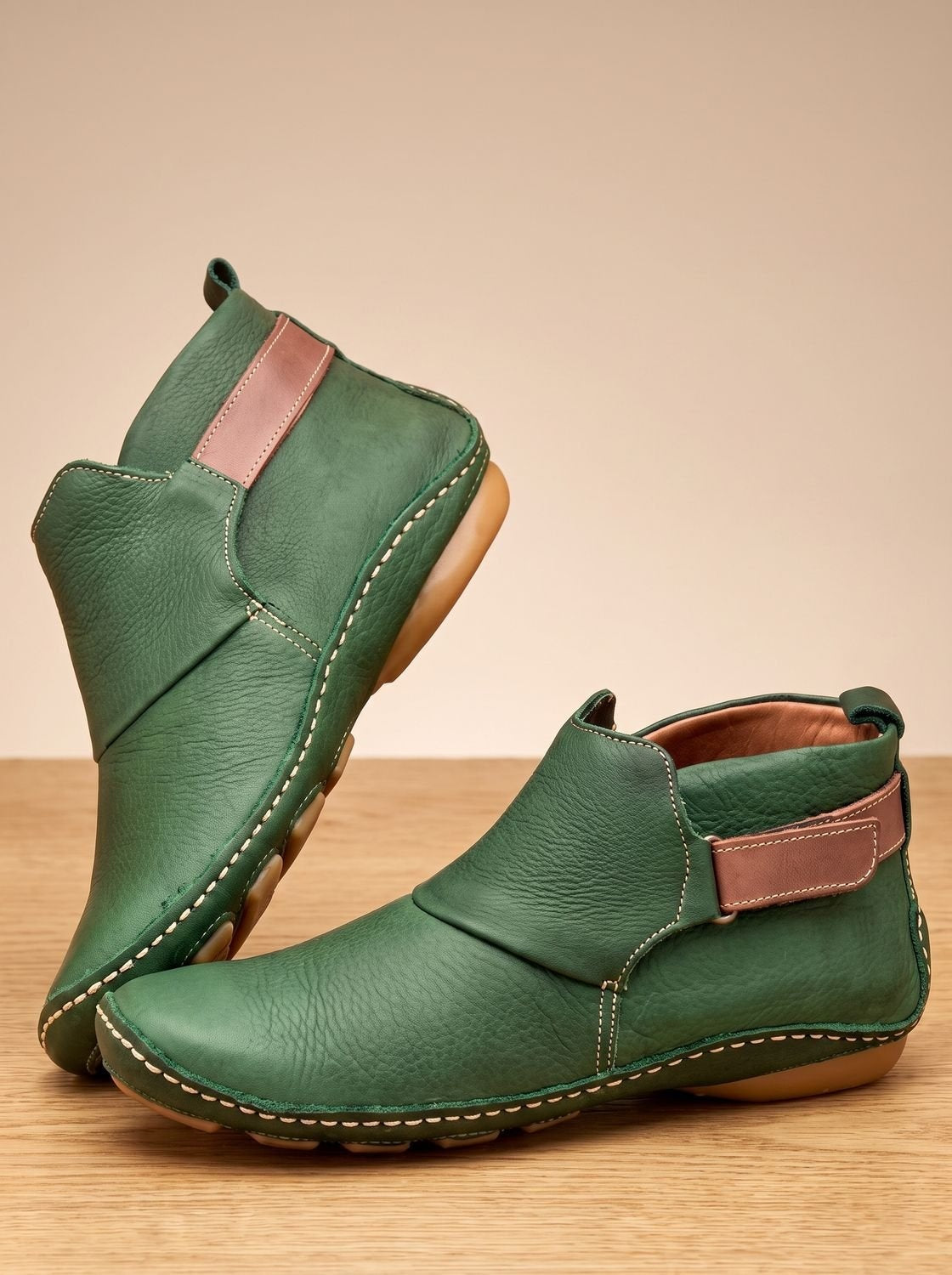 Estelle | Orthopädische Stiefeletten Damen Slip-On Flach mit Riemen