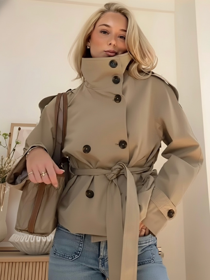 Kathrin | Kurzer Trenchcoat Damen Doppelreihig mit Bindegürtel