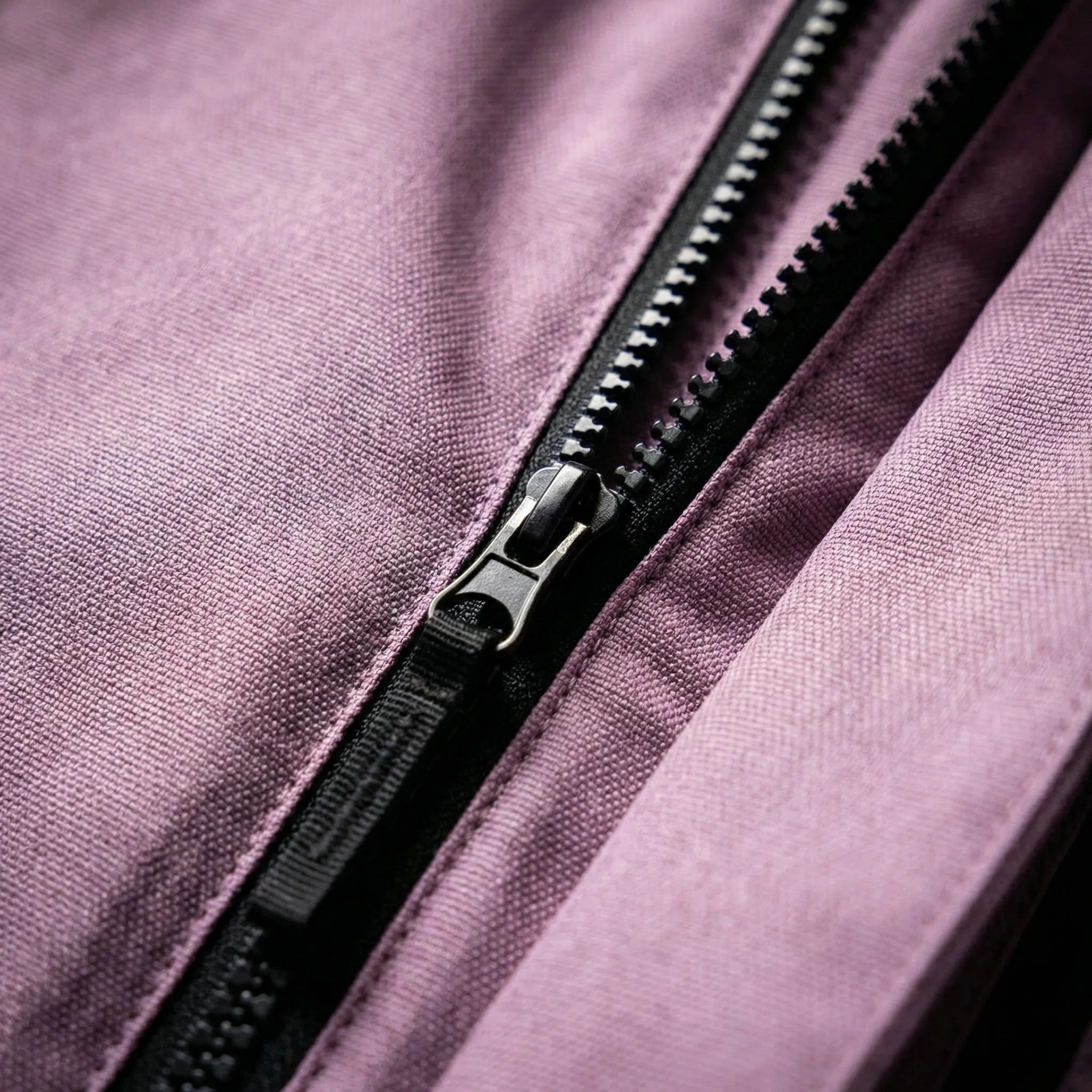 Leonie | Ski- und Snowboardjacke Damen mit Kapuze Reissverschlusstaschen