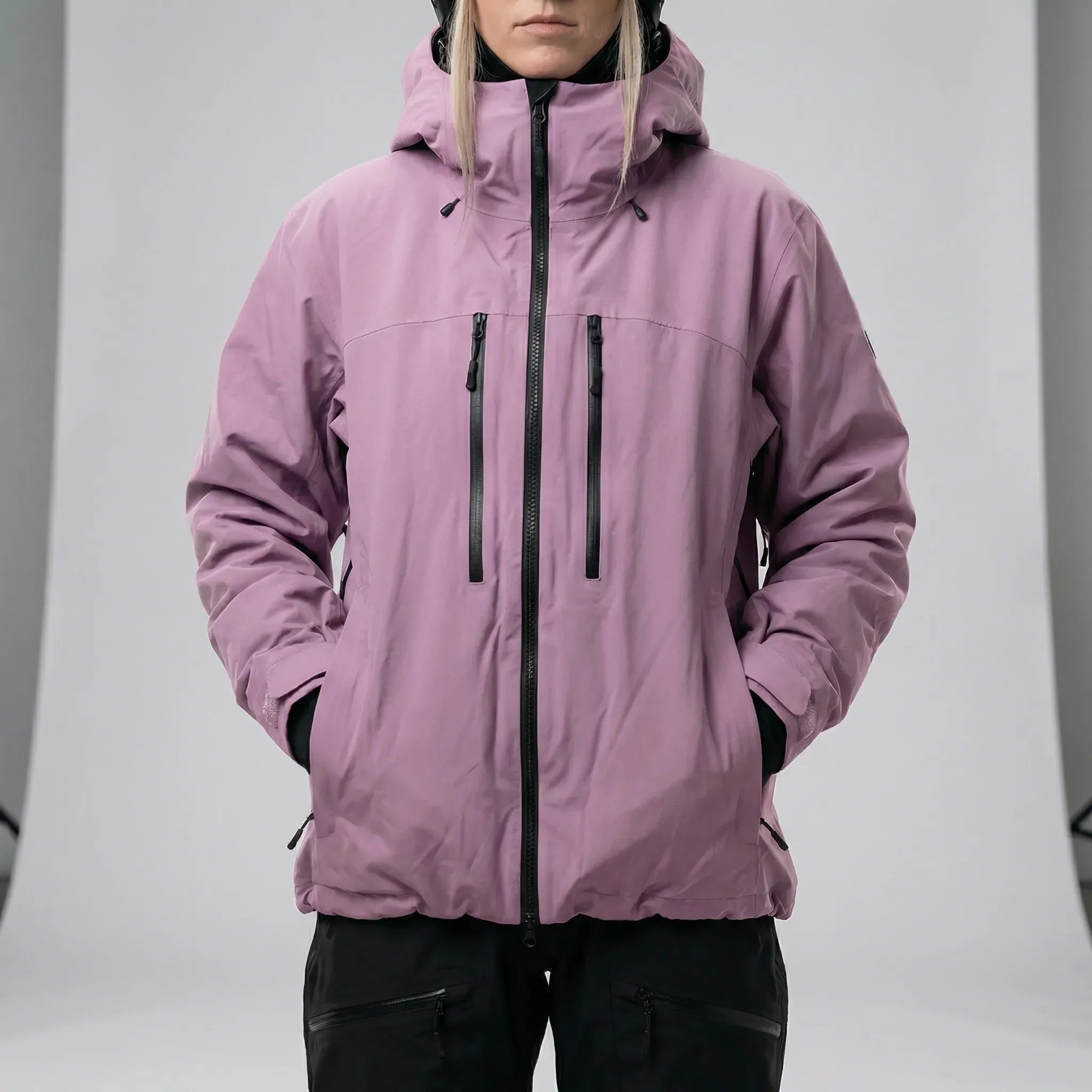 Leonie | Ski- und Snowboardjacke Damen mit Kapuze Reissverschlusstaschen