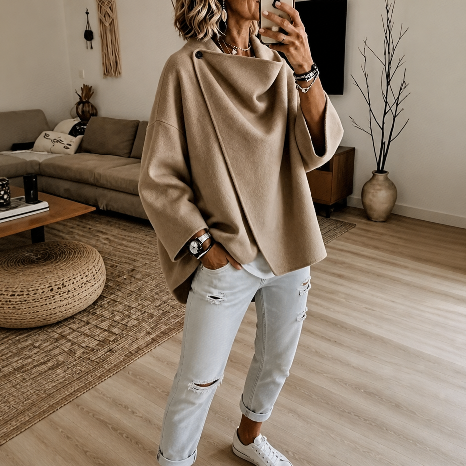 Magdalena | Cape Jacke mit Knopf Damen Oversize Drapierter Kragen